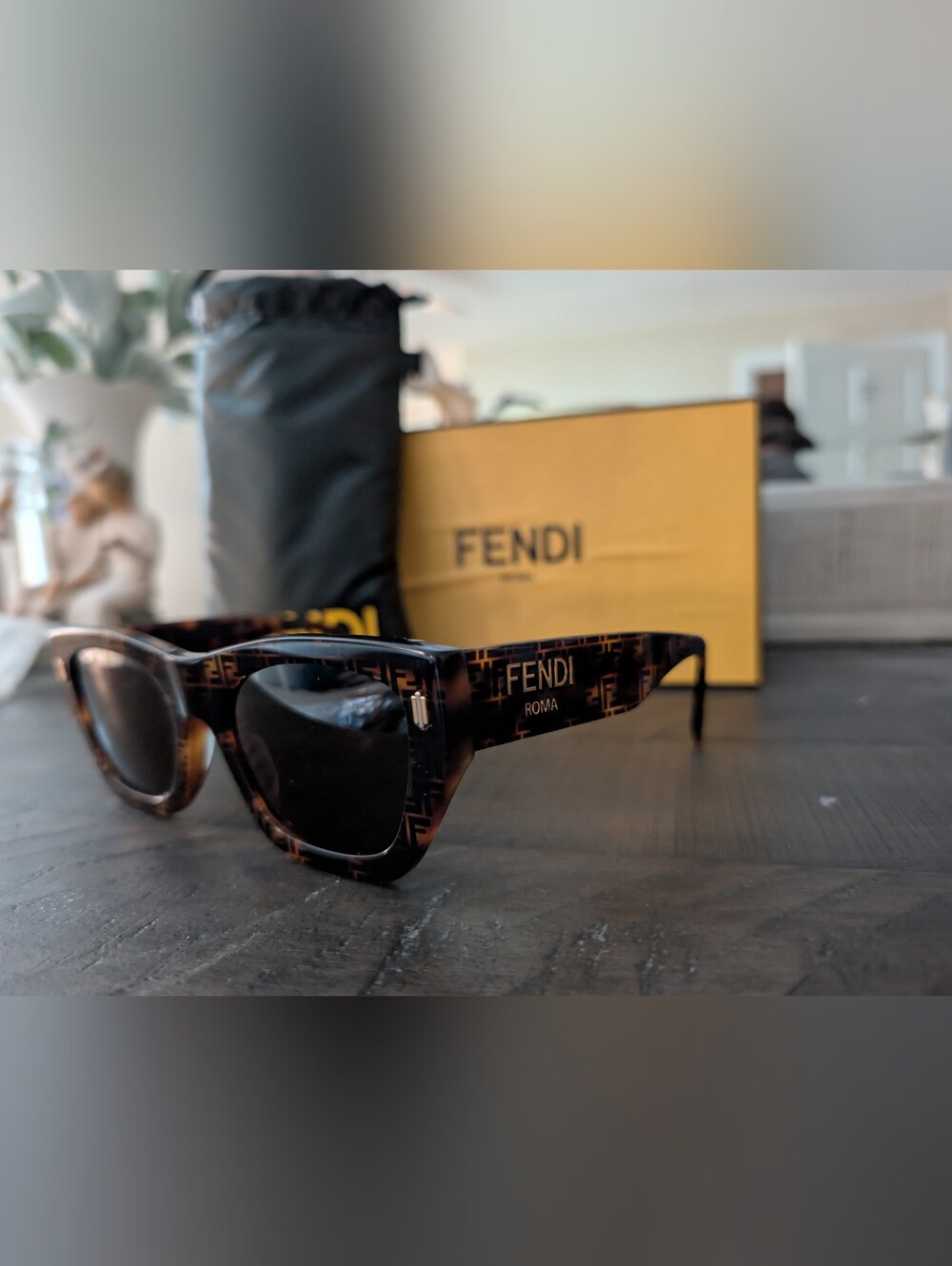 NWT Fendi Roma FF Logo Square Sunglasses Havana Brown FE40100I 55E